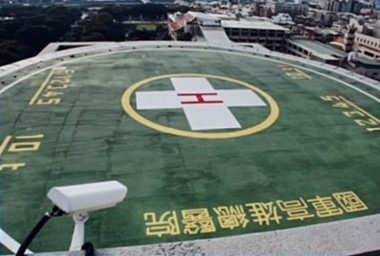 病院ビルの外観全景