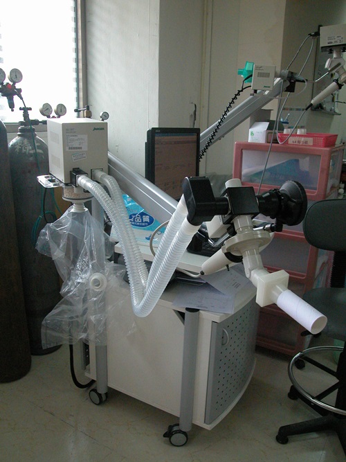 Pulmonary function tester